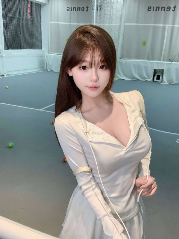 广州 兰迪🏠小七07年，新下水白小纯，身高165D，皮肤雪白，三点粉嫩，甜美可爱，初恋般的体验.配合度高，期待素质哥哥#广州#白小纯