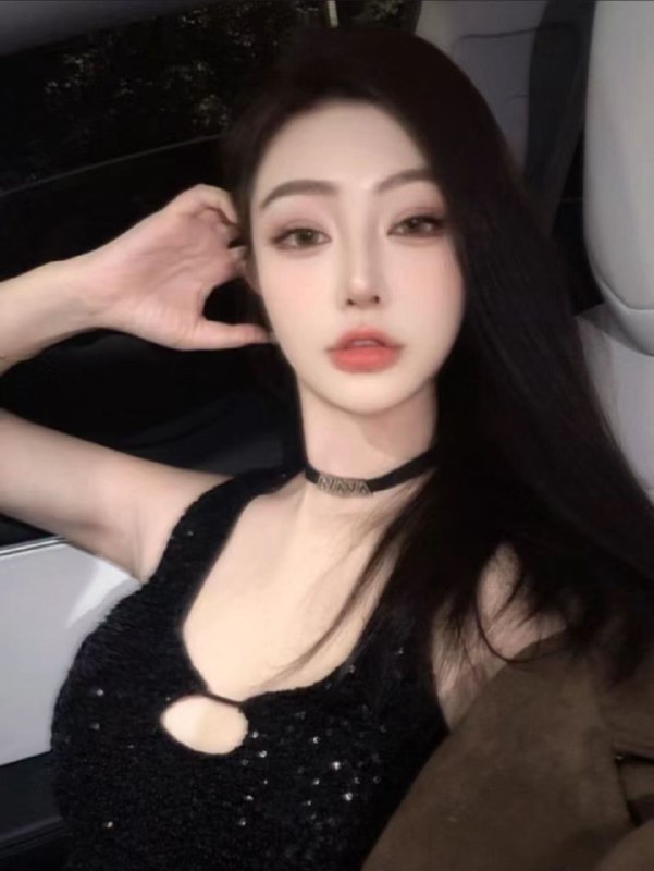 广州 糖宝家澄澄🔥S身材曲线 精致网红款爱好：游泳🏊‍♀️潜水🤿身高:175   胸围:E❗️杯体重50kg自然真🐻#橙橙