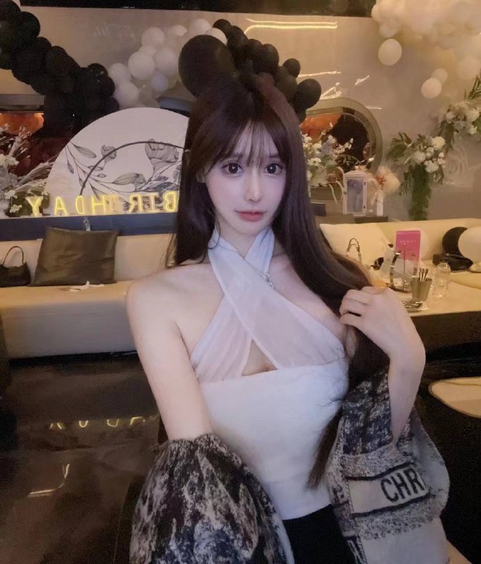 广州 初音🏠166 36C 极品白小纯皮肤雪白  性感骚 0差评