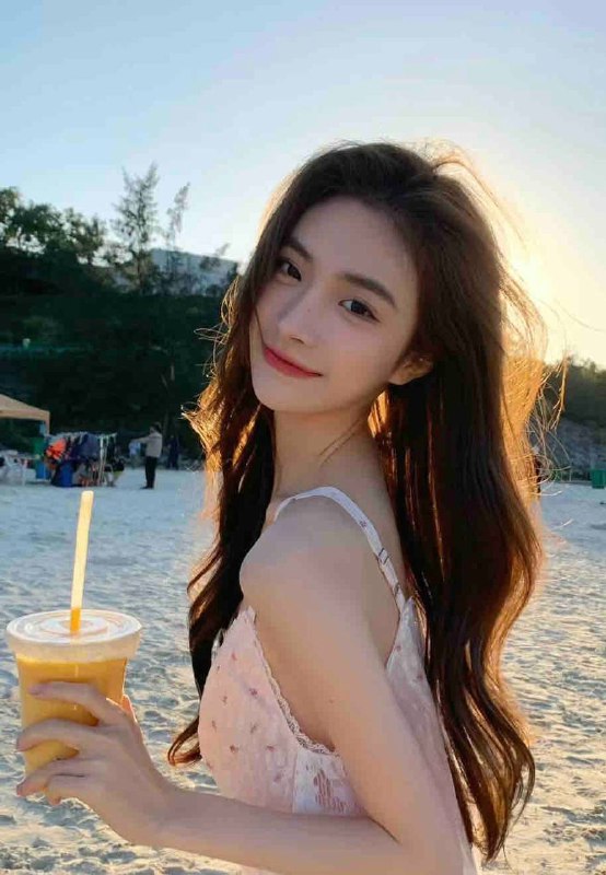 星星🏠Height：175cm   •Weight：48Kg   CUP： C• 网红博主 兼职模特 高白纯• 完美腿形🍑臀 肤白貌美 身材匀称✨•谈吐优雅 外冷内热 配合度高•圈外无风尘 只接素质贵宾🙏