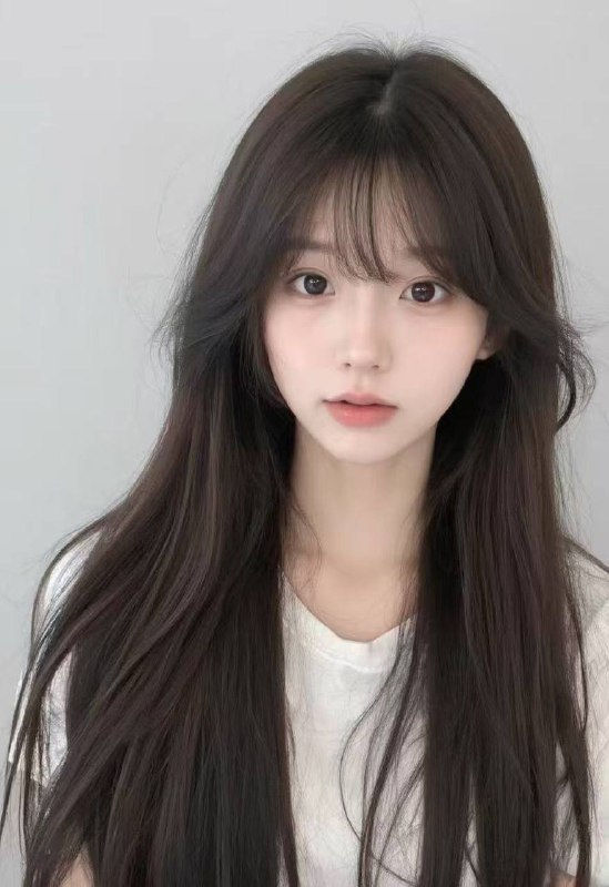 星星🏠广州欢欢  新人首次下水04 百幼醇真实在校生，无不良嗜好 171C 体重90雪白三点真粉 ！无纹身  ！天然无整超级纯，甜美可爱声甜体柔南方女孩，有缘得以相见