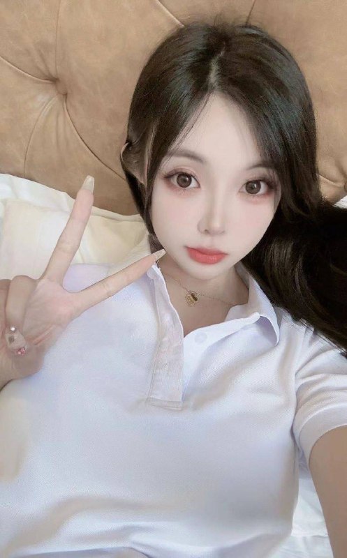 广州杨弈🌟短期兼职 圈外女友性格好 温柔不事 配合度极高年龄03 身高167 真实胸D