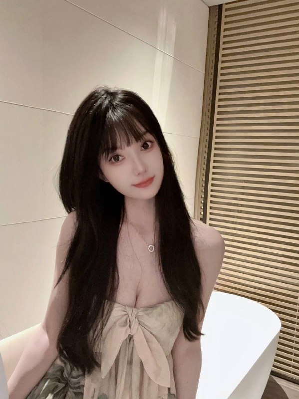 广州杨弈🌟165c伊伊 02年