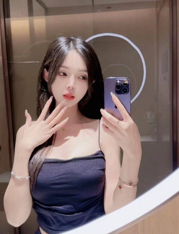 广州杨弈🌟短期兼职 圈外女友性格好 温柔不事 配合度极高年龄03 身高167 真实胸D