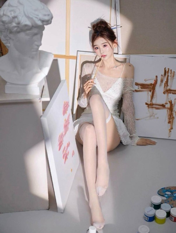 广州糖宝🏠💛💛💛乐乐04年，川妹子   身高167.  36D皮肤雪白，性格温柔，乖巧听话，本人比照片好看#广州#乐乐