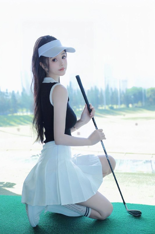 广州糖宝家•全脸天然无整形  可素颜见客户•Speciality/特长爱好：健身 旅游 看书•Height身高/178·Weight体重/96·Bust胸围/真🐻D 小蛮腰 大长🦵可纯可蜜，希望在有限的时间遇到有缘的你#思源