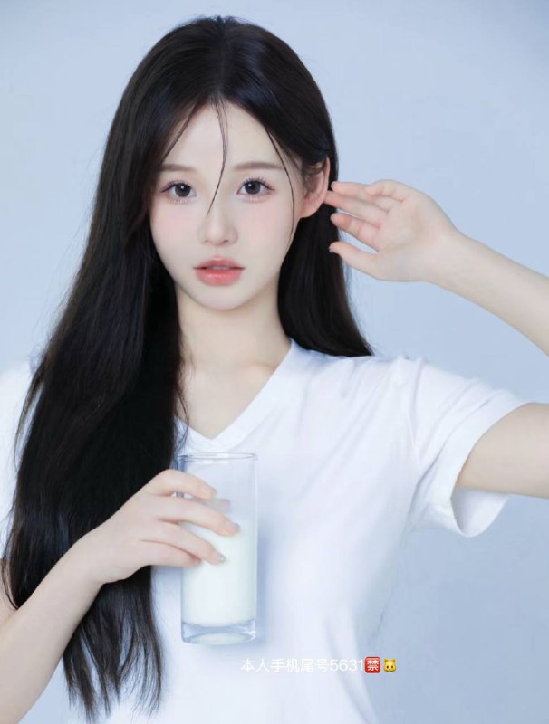 #广州糖宝家短期兼職新人   苏在在💕·圈外女友  极品纯欲   真实03年·皮膚白  不抽煙  配合度极高  無不良嗜好·性格溫和  待客如友  S身材 可甜可御·不接醉酒课 只接素质客户💕hight/168   weight/44kg  bust/真🐻3#苏在在