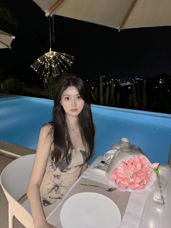 广州糖宝家美术学院🎨极品学生 兼职开02年  176cm🐻C性格开朗 真实无整容#美院