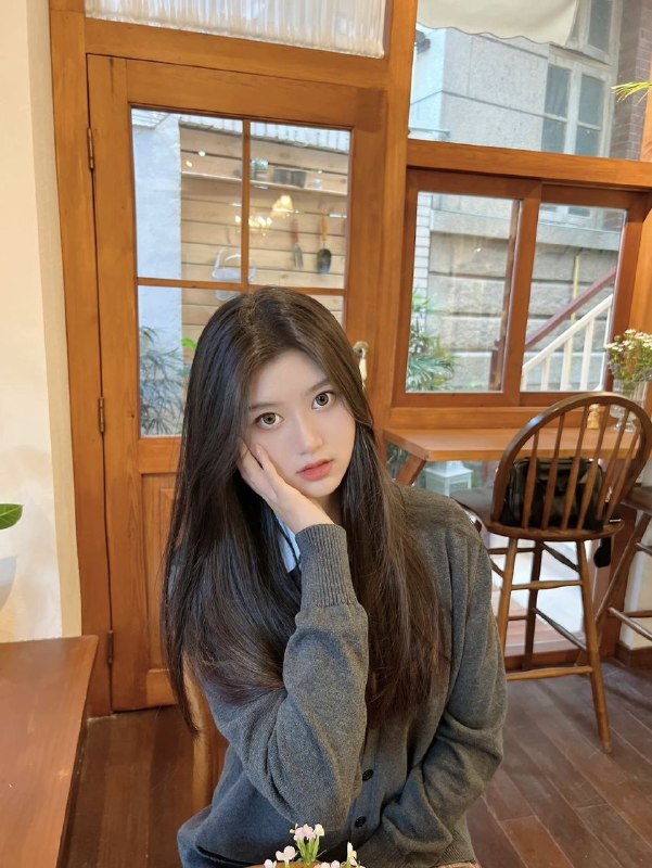 广州糖宝家美术学院🎨极品学生 兼职开02年  176cm🐻C性格开朗 真实无整容#美院