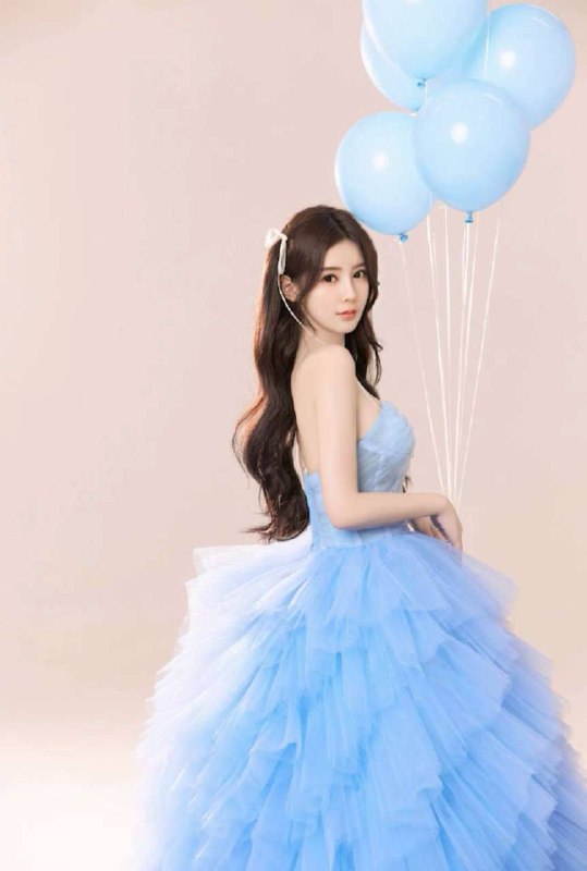 卡人🏠💛💛💛广州 张予曦 网红模特🥰A𝐠𝐞年龄/02🥰🥰𝐇𝐞𝐢𝐠𝐡𝐭身高/172🥰🥰𝐖𝐞𝐢𝐠𝐡𝐭体重/47kg🥰🥰🐻C🥰纯玉风 可爱型 完美女友feel水蛇腰 身材火爆人美性格好 温柔不事🉑️视频验证#御姐#张