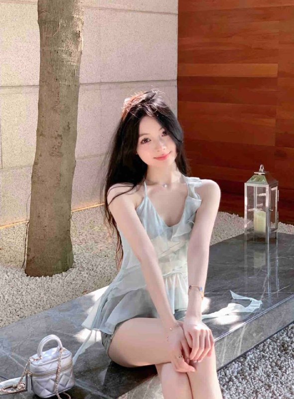 星星🏠广州在校学生👩‍🎓实习护士👶美淇💗💝🛩168 C 04年真实医药专业学生 实习护士可考专业知识🔥服务好 有耐心 不催课🈚️差评🈚️不良嗜好 性格热情温柔暂时3⃣️起 不接醉酒课 只接素质客户💕纯天然0整容    碧玺纯欲类型🦋全身雪白🐝三点🌸🌸粉茫茫人海期待与你相遇