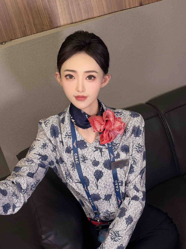 卡人🏠广州空姐乐乐💛💛💛#空姐#王#乐乐