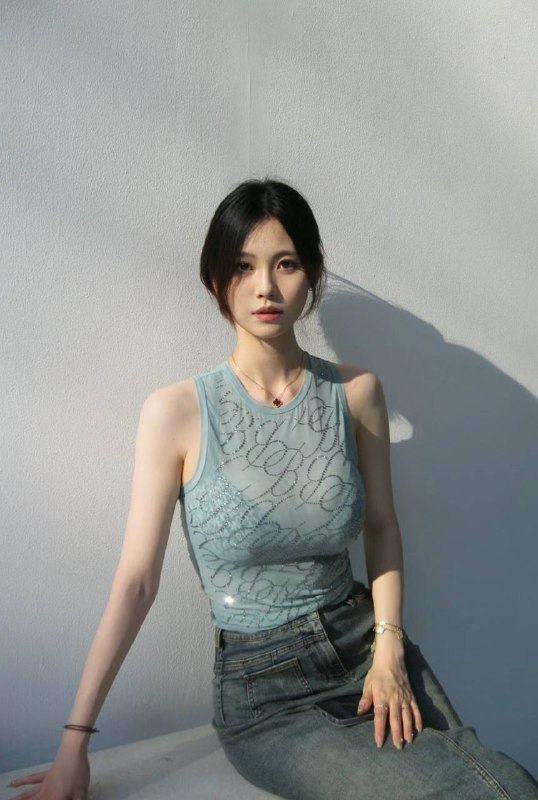 广州卡人🏠💛💛💛歆 165真🐻d03年 乖巧懂事有耐心 小奶音