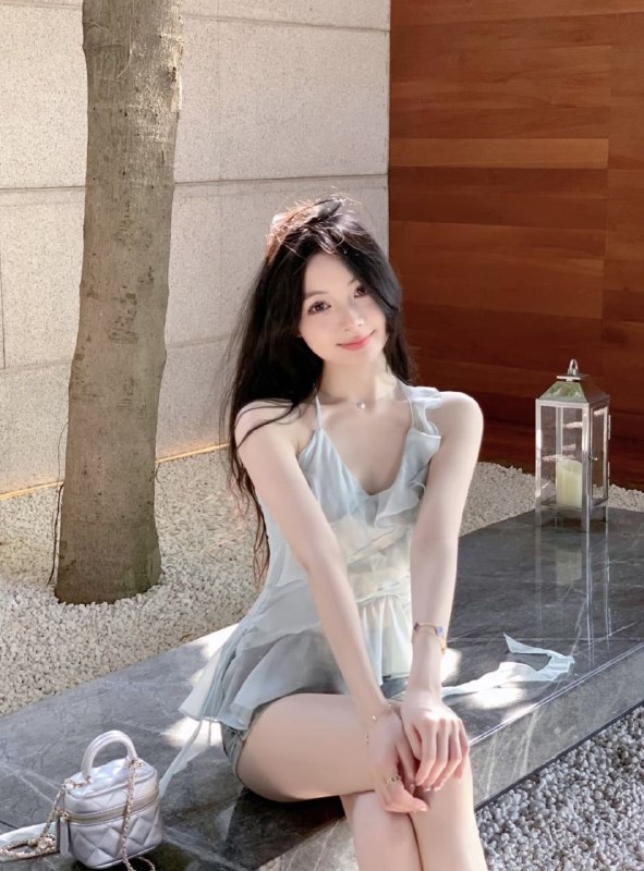 广州卡人🏠💛💛💛在校学生👩‍🎓实习护士👶美淇💗💝🛩168 C 04年真实医药专业学生 实习护士可考专业知识🔥服务好 有耐心 不催课🈚️差评🈚️不良嗜好 性格热情温柔暂时3⃣️起 不接醉酒课 只接素质客户💕纯天然0整容    碧玺纯欲类型🦋全身雪白🐝三点🌸🌸粉茫茫人海期待与你相遇#美淇