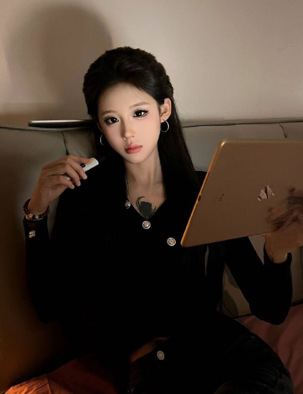 杨弈广州 欣欣🦋Height：176🦋Age：06🦋🐻：C🦋气质佳人🦋性格温柔好相处🦋纯天然零整🦋超长🥢腿🦋只接素质课 期待一场美丽的邂逅