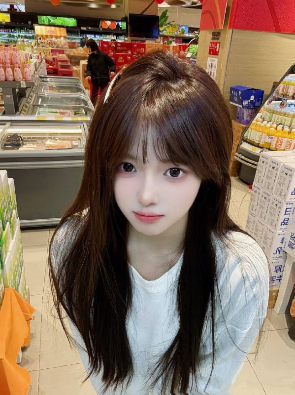 #广州王子诺🌹中日混血 小纯皮肤如丝绸般滑嫩白年龄小05年166体重88素质高 蛇纹 可69 会日语温驯乖巧 幼瘦腰细纯兼职不常在#小纯#