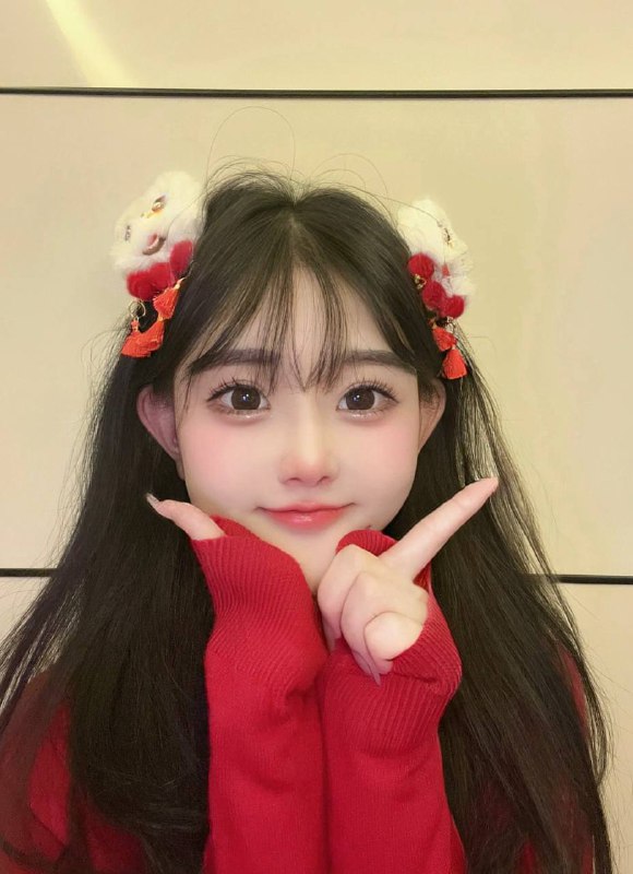 杨弈广州佩佩05-168D小主05极品纯御首开在校大学生   纯纯新人   一个客不认识典型甜妹，初恋般感觉