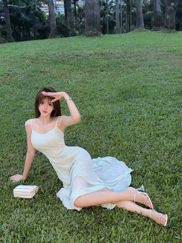 杨弈广州168乐乐04年，川妹子   身高168，36D皮肤雪白，性格温柔，乖巧听话，本人比照片好看