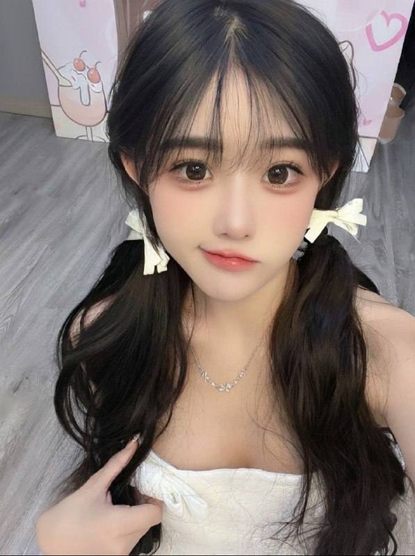 杨弈广州佩佩05-168D小主05极品纯御首开在校大学生   纯纯新人   一个客不认识典型甜妹，初恋般感觉