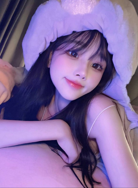 杨弈广州佩佩05-168D小主05极品纯御首开在校大学生   纯纯新人   一个客不认识典型甜妹，初恋般感觉