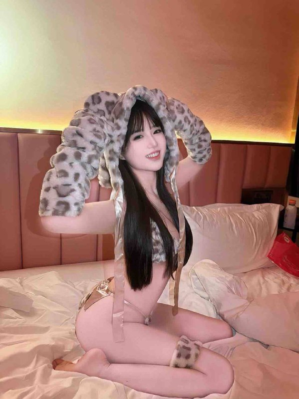 杨弈广州 七七 168Ｄ 06 在校生肤如凝脂 人如玉  零整  美少女纯欲天花板级别极品少女超紧致 超多汁 超嫩滑皮肤白皙无暇  真🐻D  素颜超好看乖巧有耐心  脾气好  待客如男友是你听话粘人的 小猫咪