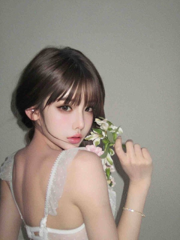 卡人🏠元宝💛💛💛极品清纯甜妹 特别乖年龄：04🌸🌸身高:168 体重：40kg🌸🌸真实🐻D🌸🌸全身零整纯天然小妹妹🌸🌸⬆️⬇️粉嫩🉑甜🉑欲🌸🌸身材比例及好  刚⬇️💦的小妹妹🌸🌸第一眼就是心动的感觉❤️❤️初恋般的激情和甜美期待与你在一起的时#元宝#无整#白小纯