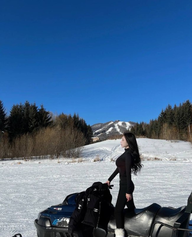 卡人💛💛💛💛🏠广州172 心怡(高素质纯圈外兼职不常開)洋气穿搭 纯御系天花板·真实00年 172 D➕玲珑牛奶紧致肌肤腿控首选赋予您最强的感官盛宴真实无差别百玺女神💗#心怡