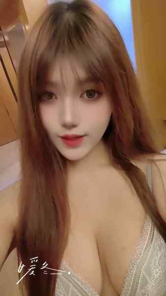 广州糖宝-蜜桃臀小蛮腰-温柔女友感🐍