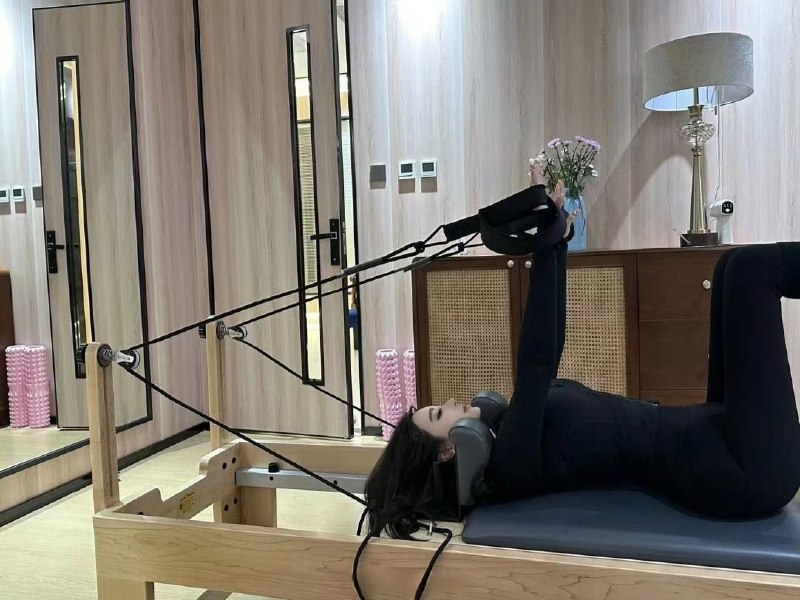 广州 糖宝🏡嘉欣广州❤️人🌷性感大蜜， 业余兼职 气质优雅，↘️👠173cm..   真🐻大G蜜桃翘臀星级酒店或者课家🉑️外，🉑🐍，🉑⑥⑨伴游🔥配合度高，服务全面，三点粉，🔥好不事，不催、不挂。🉑️👙👠丝袜，野性十足，渴望被征服！🔜本人比照片好看 身材nice 温柔体贴，肤白貌美，待课男友