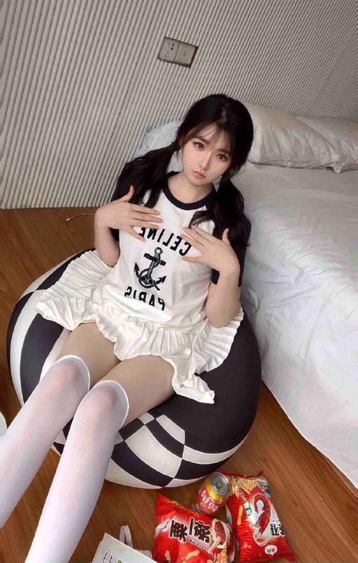 #广州王子诺🌹傻白甜应届实习中，皮肤墙壁白”• 𝐇𝐞𝐢𝐠𝐡𝐭身高/168• 𝐖𝐞𝐢𝐠𝐡𝐭体重/95• 𝐁𝐮𝐬𝐭🐻D• 𝐀𝐠𝐞年龄/04• 𝐎𝐜𝐜𝐮𝐩𝐚𝐭𝐢𝐨𝐧 耐心💯💯，爱笑爱聊天，可🐍（不抽烟，不喝酒，无纹身）#傻白甜