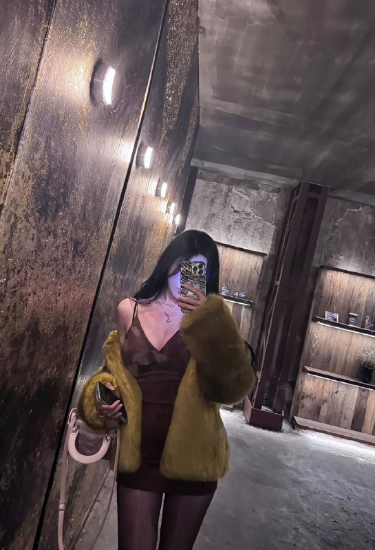 图图🏠广州茉茉❤️广州🌨Height 身高/ 171🌨Bust胸围/ 天然真🐻F🌨Wt体重/ 98斤🌨真人皮肤雪白❄️🍑臀特点：超敏感体质 一碰就出水鲜嫩多汁特骚不事逼 感觉到位🉑喷💦