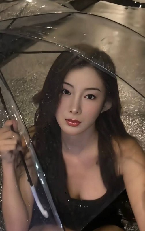 #广州卡人🏠💛💛💛恩琪性格温柔  健谈不冷场 165身材苗条姿势高度配合🉑情趣黑丝🉑🚗不酒 （只接素质哥哥哦）（不是丰满型哦）🈚纹身🉑🐍#恩琪#御姐