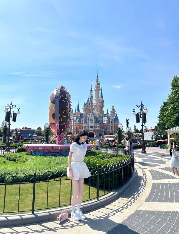 广州卡人🏠💛💛💛气质网红🏠欣欣🦋Height：176🦋Age：06🦋🐻：C🦋气质佳人🦋性格温柔好相处🦋纯天然零整🦋超长🥢腿🦋只接素质课 期待一场美丽的邂逅#欣欣#无整#大长腿