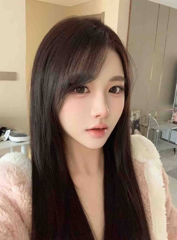 卡人🏠💛💛💛广州小雨，170网红，07年45kg 天然d 全身雪白 无纹身#小雨#白小纯#无纹身#yt