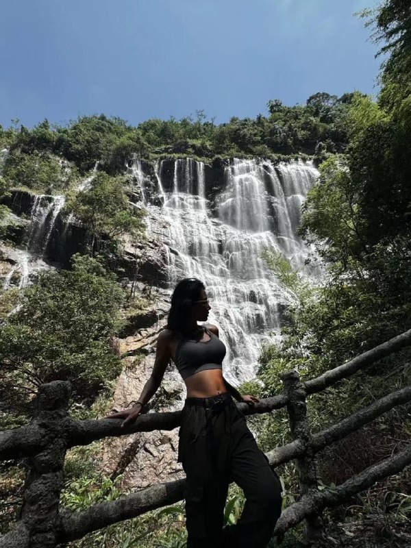 卡人🏠💛💛💛广州❤人   高秀秀170D健身与潜水教练当过纹身师傅皮肤黝黑全新演绎《我的大嫂》#秀秀