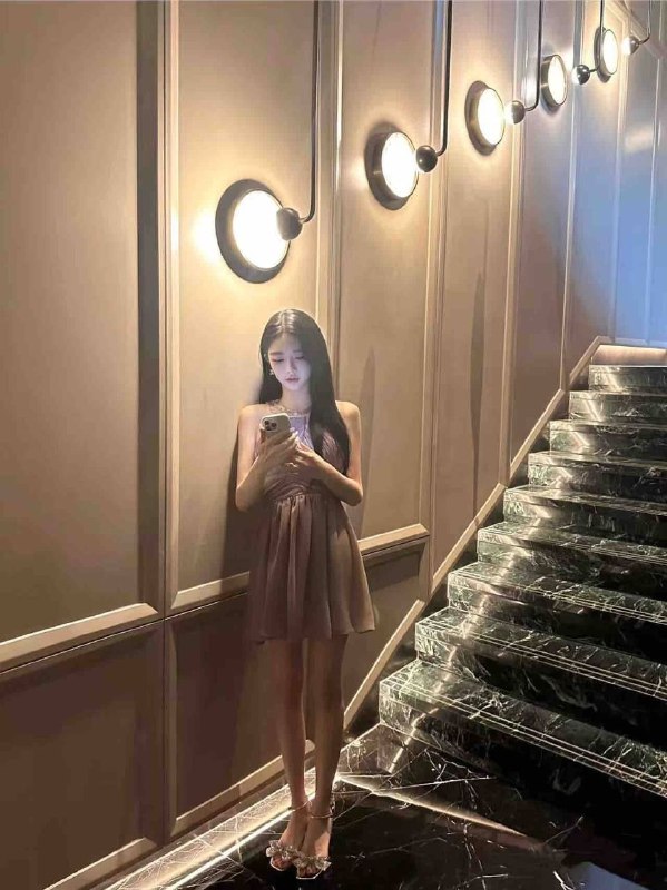 卡人🏠💛💛💛广州小雨，170网红，07年45kg 天然d 全身雪白 无纹身#小雨#白小纯#无纹身#yt