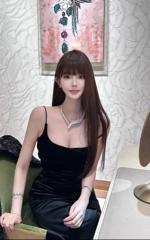 杨弈广州🦜硬5️⃣♥签约淘宝模特广州🦜♥身高:170🐻天然D♥人鱼线 身材洋气♥完美𝐒身材谈吐气质大方