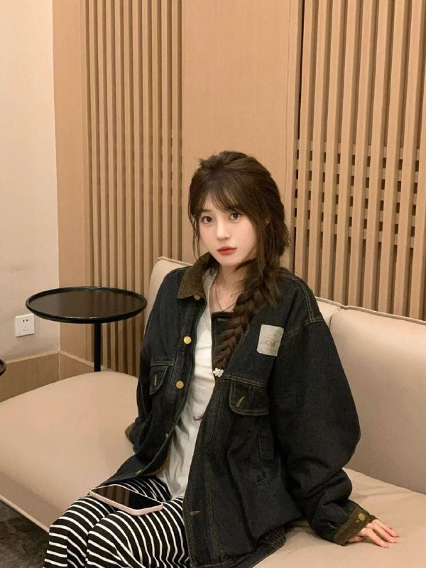 杨弈广州小可爱 硬5 新人05真实在校生，无不良嗜好 168C无纹身  超级可爱圆脸大眼 jk风 初恋女友脸