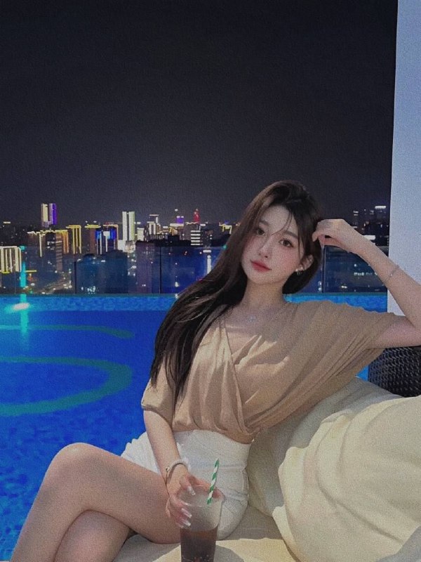 索隆🏠广州💛💛💛174🐻真 D    纯欲网红可盐🧂可甜🍬谈吐极佳温柔耐心高素质   [玫瑰]人照无差💗假赔#佳歆#大长腿#御姐