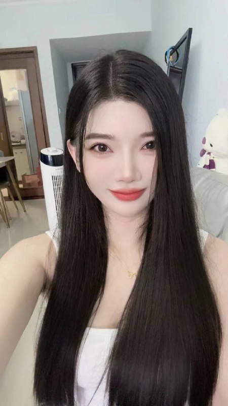 广州 卡人🏠瑶瑶💛💛💛清纯零整美术学院校花• 𝐇𝐞𝐢𝐠𝐡𝐭身高/173• 𝐖𝐞𝐢𝐠𝐡𝐭体重/95• 𝐁𝐮𝐬𝐭胸围/D• 𝐀𝐠𝐞年龄/00• 𝐒𝐩𝐞𝐜𝐢𝐚𝐥𝐢𝐭𝐲特长• 𝐇𝐨𝐛𝐛𝐲兴趣/气质大牌 待人温柔 声音甜美给你不一样的恋爱#瑶瑶