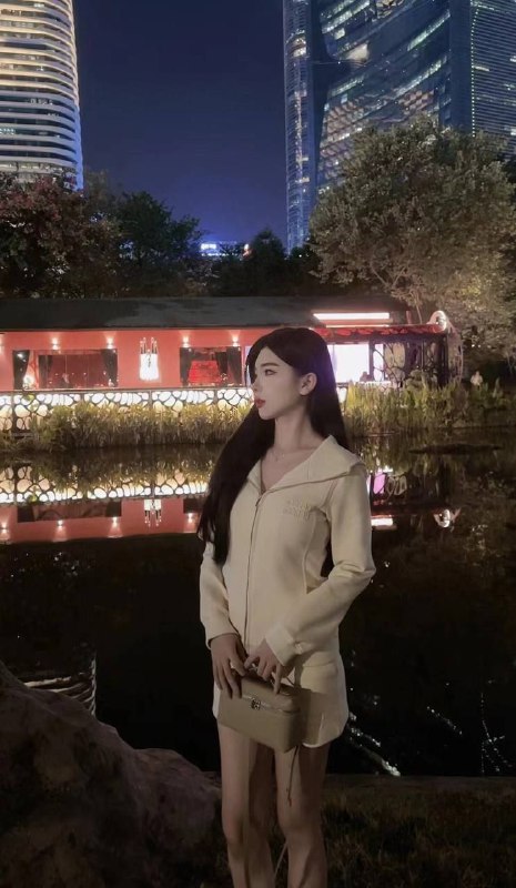 广州 卡人🏠瑶瑶💛💛💛清纯零整美术学院校花• 𝐇𝐞𝐢𝐠𝐡𝐭身高/173• 𝐖𝐞𝐢𝐠𝐡𝐭体重/95• 𝐁𝐮𝐬𝐭胸围/D• 𝐀𝐠𝐞年龄/00• 𝐒𝐩𝐞𝐜𝐢𝐚𝐥𝐢𝐭𝐲特长• 𝐇𝐨𝐛𝐛𝐲兴趣/气质大牌 待人温柔 声音甜美给你不一样的恋爱#瑶瑶