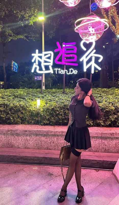 广州 卡人🏠瑶瑶💛💛💛清纯零整美术学院校花• 𝐇𝐞𝐢𝐠𝐡𝐭身高/173• 𝐖𝐞𝐢𝐠𝐡𝐭体重/95• 𝐁𝐮𝐬𝐭胸围/D• 𝐀𝐠𝐞年龄/00• 𝐒𝐩𝐞𝐜𝐢𝐚𝐥𝐢𝐭𝐲特长• 𝐇𝐨𝐛𝐛𝐲兴趣/气质大牌 待人温柔 声音甜美给你不一样的恋爱#瑶瑶