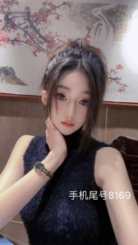 卡人🏠💛💛💛💛广州  粥粥高级自然脸天花板身高168  体重80斤  胸围C自媒体博主  独立服装设计师精通日韩泰英4国语言自带5星豪华🏠自带豪🚗#粥粥