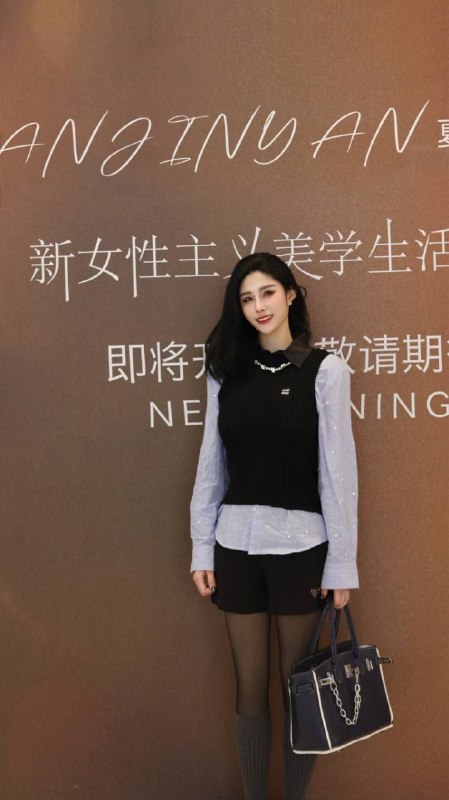 广州 初音🏠硬5↑健身姐姐 175🐻大G纯天热 无整💯鹦鹉5第一次开🥹兼职，多多关照。净高172、体重110、出生：99🐻36G气质十足 沙漏⏳身材性格温柔 知书达理 谈吐优雅。🔥棒棒 欲女💦水多多 各种丝袜制服诿感高跟鞋、还可🐍吻、🫦爆、69，指滑，胸推，等等）