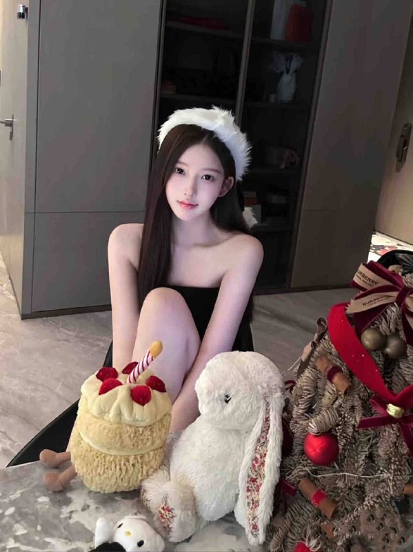 广州 糖宝🏡美少女🦜03 168C🐻无纹身5⃣️⬆️网红主播30w粉丝短待肤白氵多 洋气大牌 谈吐优雅#硬5
