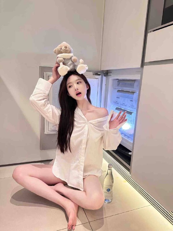 广州 糖宝🏡美少女🦜03 168C🐻无纹身5⃣️⬆️网红主播30w粉丝短待肤白氵多 洋气大牌 谈吐优雅#硬5