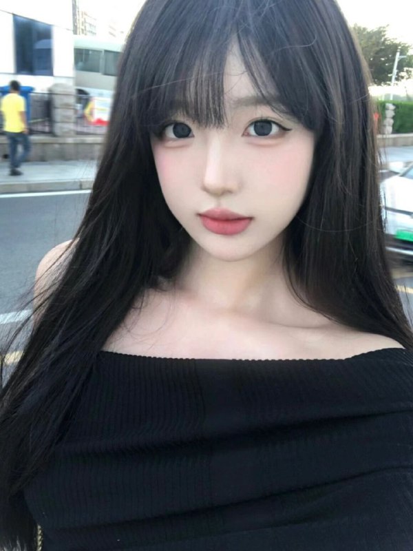 广州糖宝♈粤语176 02年白🐯🐻D粤籍 人美声甜气质佳形象好 爱好高尔夫滑雪旅游爬山书画音乐，素质高~筷子腿小蛮腰#广州#七友#白🐯