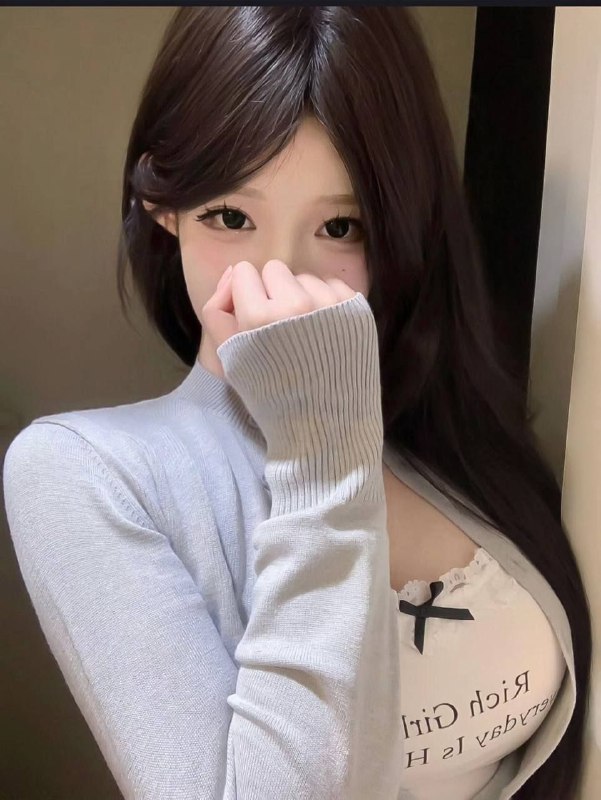 杨弈广州🏠3外5HEIGHT：168cmAGE：       2003年BUST：    E CUP