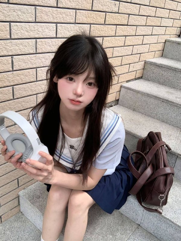 杨弈广州新人 小萨🐻C 08年 A4腰 166 85斤可甜可盐性格超好氧气甜妹 初恋女友