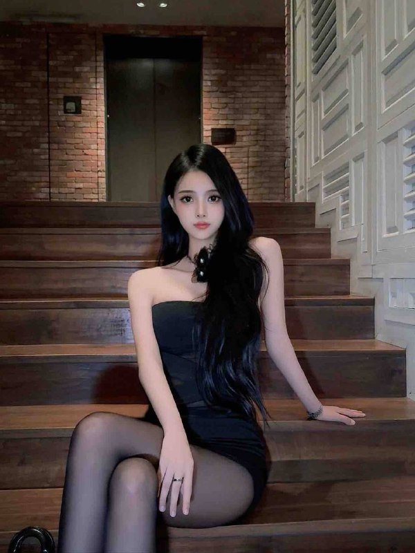 杨弈广州 车模 180d